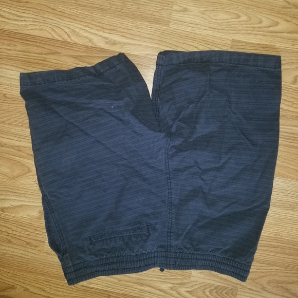 Old Navy 100% Cotton Shorts - Medium - Picture 2 of 2